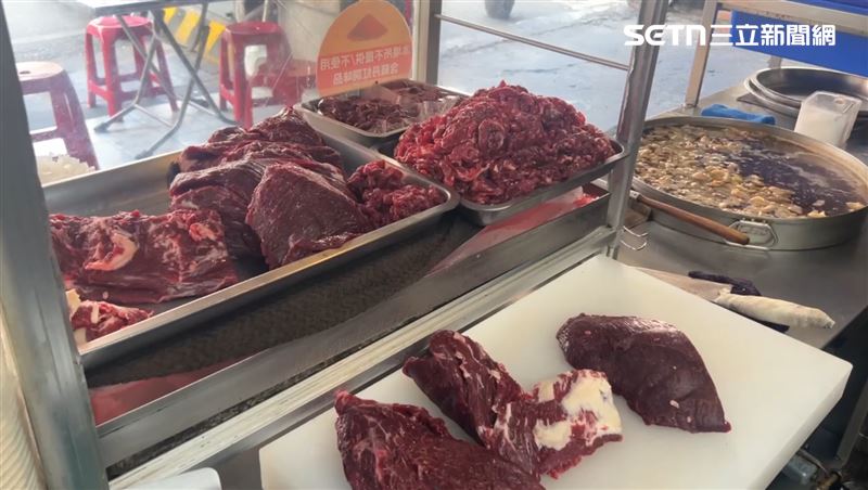 台灣新聞通訊社-女常客多花160元點「頂級」：吃起來僅上等　台南知名牛肉湯業者回應了