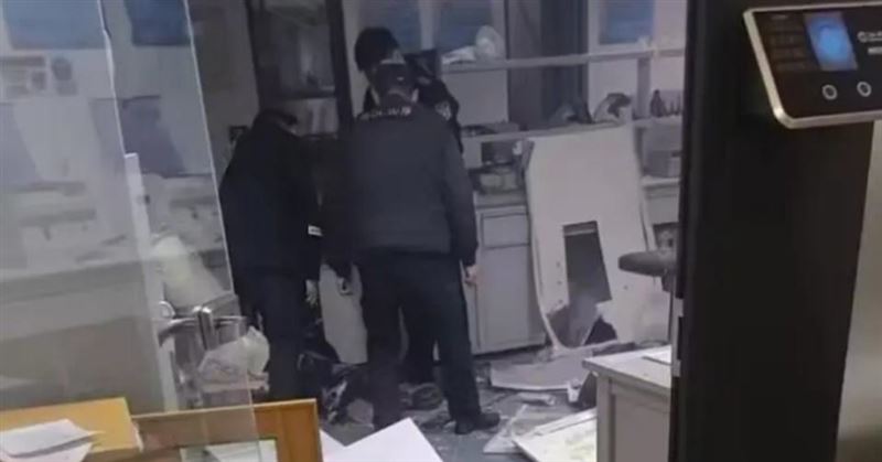 台灣新聞通訊社-重慶大學電子顯微鏡實驗室爆炸 1死3傷