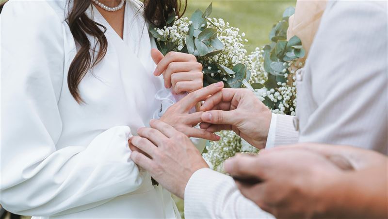 台灣新聞通訊社-甜娶陸配「享一夜婚姻」：隔天找朋友人間蒸發！台男苦等22年…結局淒涼