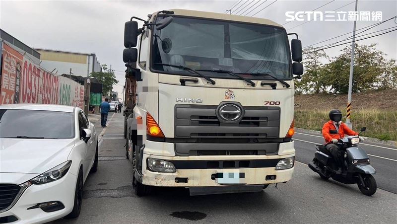 台灣新聞通訊社-才出院4天…高雄男詭異逆向「遭輾斷肢」亡！妻子認屍吐1句