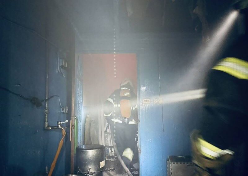 台灣新聞通訊社-屏東里港果菜市場深夜惡火！菜販全起床看傻眼　火滅統計「波及5攤商」