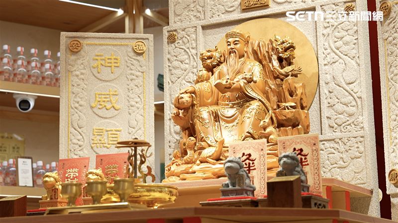 台灣新聞通訊社-保生大帝大斜槓　與時俱進護眾生