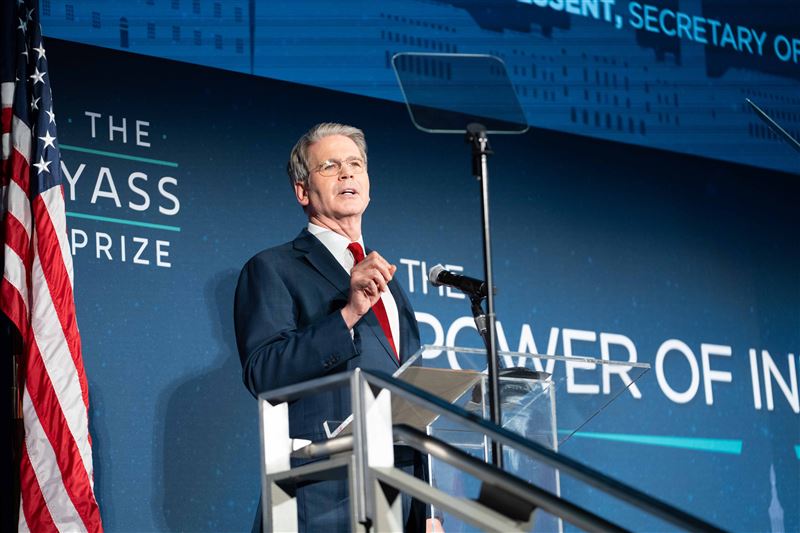 台灣新聞通訊社-不開放荷莫茲海峽就炸爛伊朗!川普「48小時通牒」倒數 美財長說話了