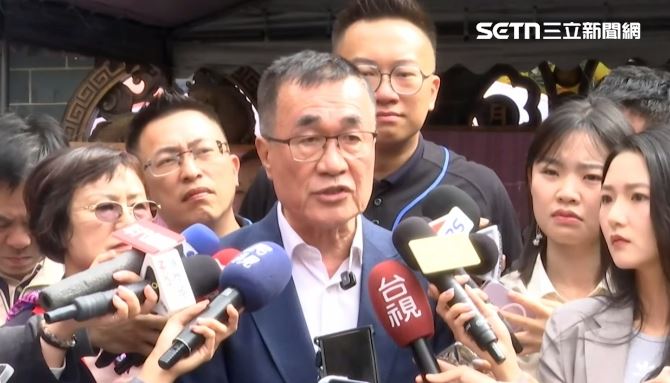 台灣新聞通訊社-柯文哲放話「黃國昌選到底，李四川就掛了」！李四川：全力結合不同黨派