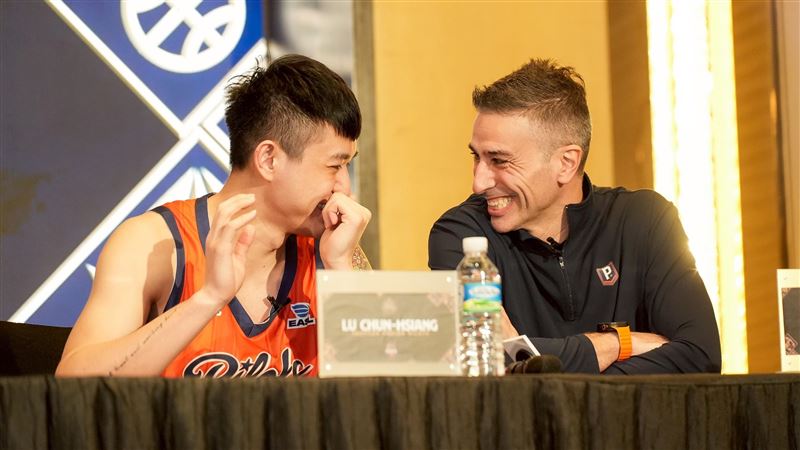 台灣新聞通訊社-東超／盧峻翔躍升「亞洲球星」　點卡總4年影響！曝學英文為了更懂他