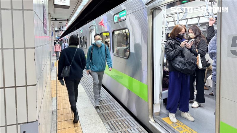 台灣新聞通訊社-白沙屯媽祖進香擴大疏運！台鐵加開215列次、運能翻倍「這規定」必知