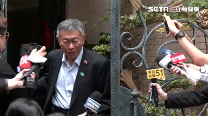 台灣新聞通訊社-柯文哲宣判／四罪起訴將宣判　柯文哲著黑西裝步出家門僅答兩字「還好」