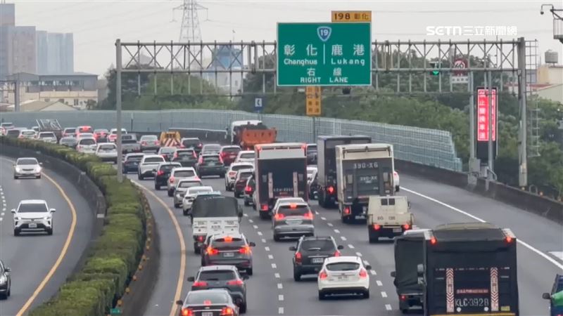 台灣新聞通訊社-清明節4天連假　國道清水服務區估湧10萬人潮