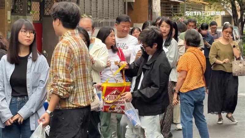 台灣新聞通訊社-清明潤餅爆單！彰化老店36爐全開　每斤漲10元