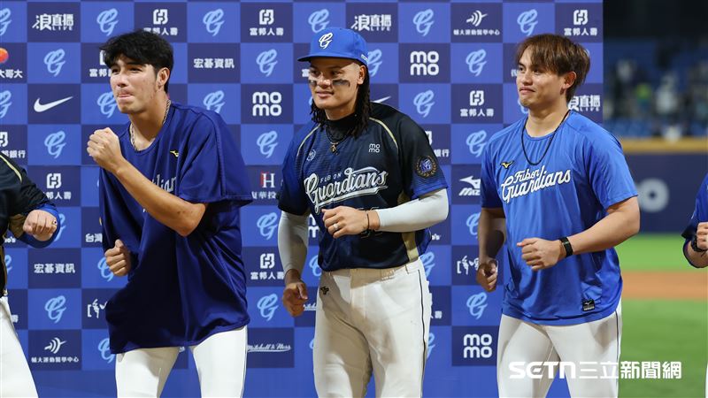 台灣新聞通訊社-中職/怪盜出動!張奕2勝暫居聯盟勝投王 點出2場比賽的巧合之處