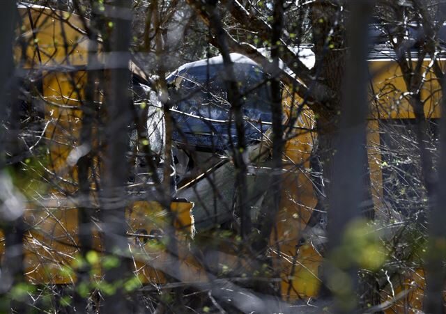 台灣新聞通訊社-丹麥火車對撞！車頭變形玻璃全碎　18人傷、5命危