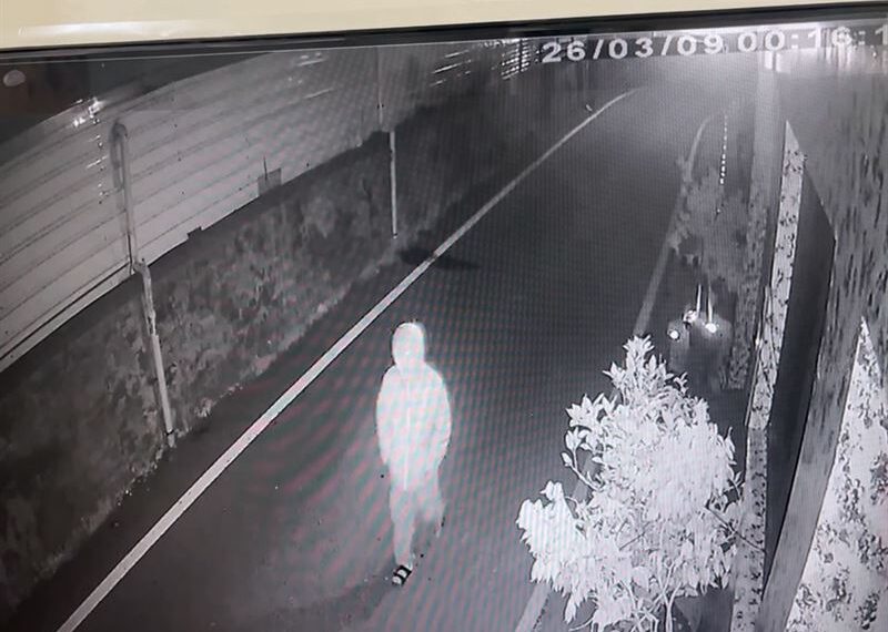 台灣新聞通訊社-趁白沙屯媽祖進香期間犯案！14香燈腳車輛遭洗劫一空　黑衣人栽了