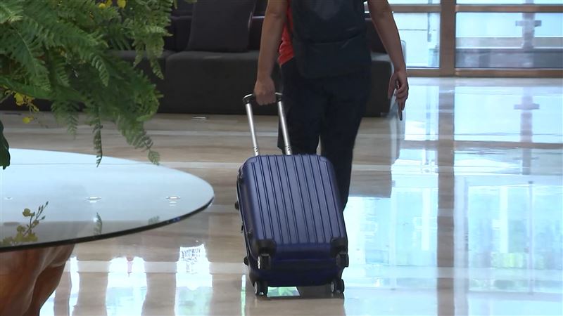 台灣新聞通訊社-出去玩注意!多家旅行社出狀況「1勒令停業、5廢照」