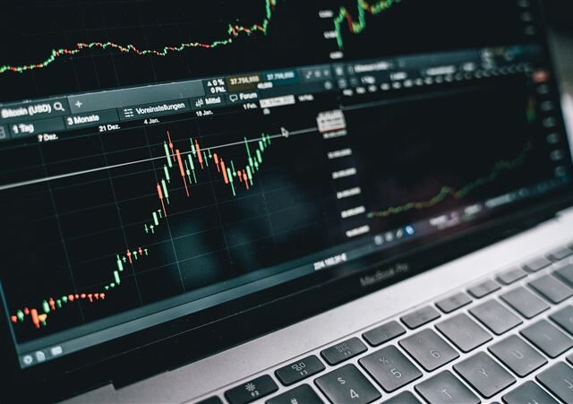 台灣新聞通訊社-台股盤前／標普那指創高！台指夜盤大漲530點　台股今再戰新高