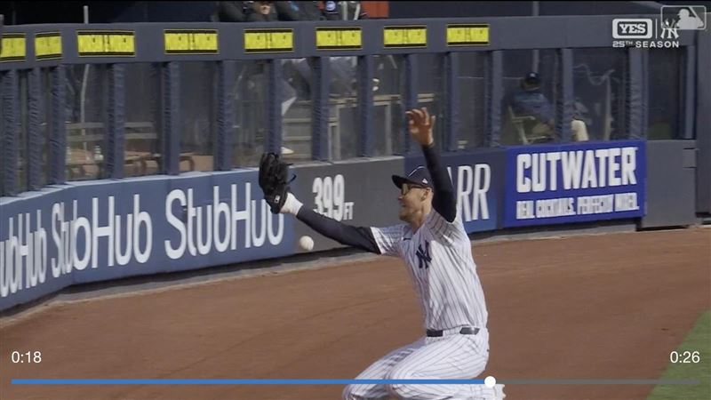 台灣新聞通訊社-MLB／神扯！球打到手套彈出　貝林傑順勢一撈失誤竟接成美技