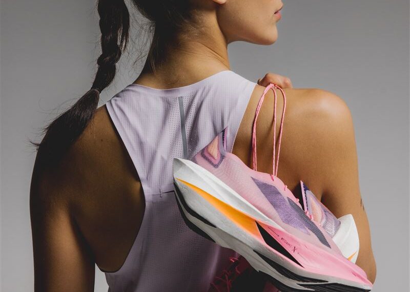 台灣新聞通訊社-限量50雙、售價近萬元！迪卡儂這雙高端碳板跑鞋4/27開搶