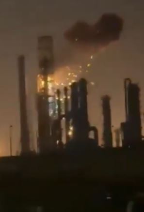 台灣新聞通訊社-快訊／伊朗空襲科威特！重創石油設施、政府大樓　大火狂燒畫面曝