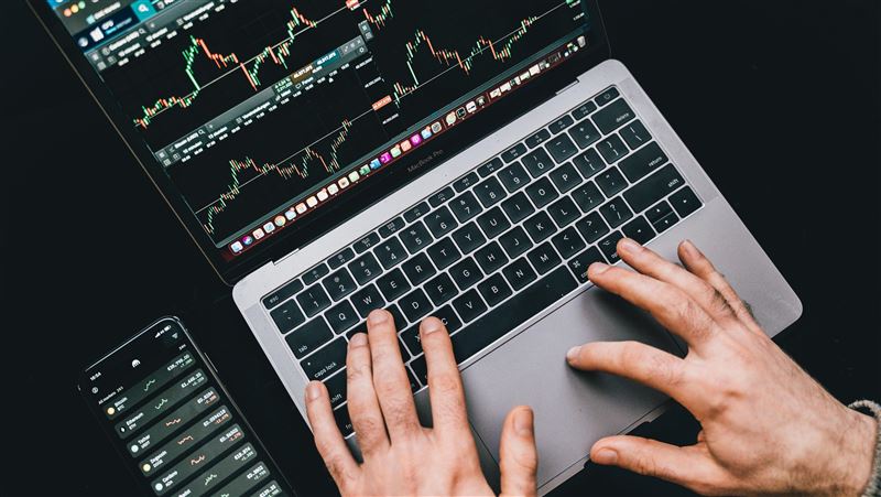 台灣新聞通訊社-台股市值蒸發1.6兆！一週跌540點　這族群竟還逆勢上漲近3%