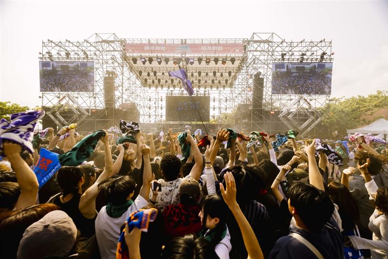 台灣新聞通訊社-2026台灣祭百萬人次湧入圓滿落幕!盧廣仲、滅火器壓軸震撼墾丁