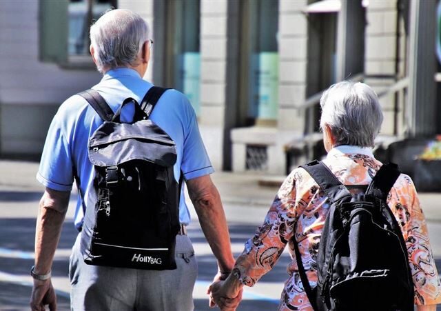 台灣新聞通訊社-竟不退休！72歲夫妻意外創業 衝上812萬月營收心路大公開