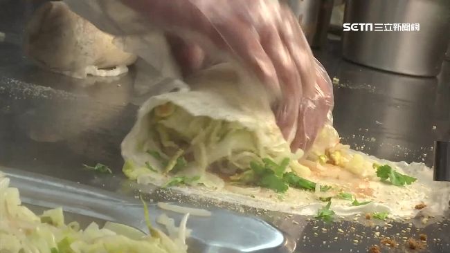 台灣新聞通訊社-高雄出包潤餅134人遭殃!醫揭「常見中毒原因」:別放超過2小時