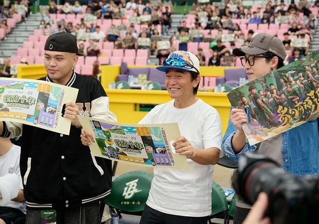 台灣新聞通訊社-TPBL／雲豹主場6033人進場　吳宗憲驚喜現身力挺！龍頭爭霸戰熱血沸騰