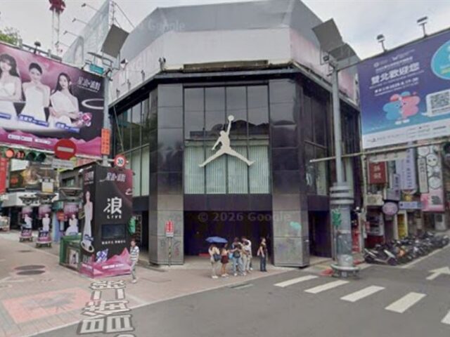 台灣新聞通訊社-租金百萬！「西門町喬丹突熄燈」球鞋迷錯愕　 房東自砍20萬招租