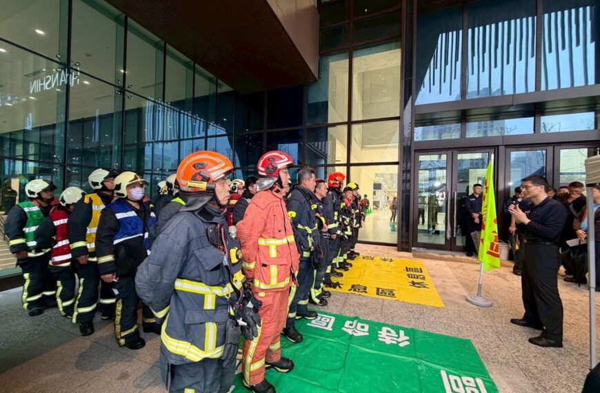 台灣新聞通訊社-消防局扣錢霸凌！幫弟兄討加給被當抓耙仔　他遭警告：神仙難救無命客