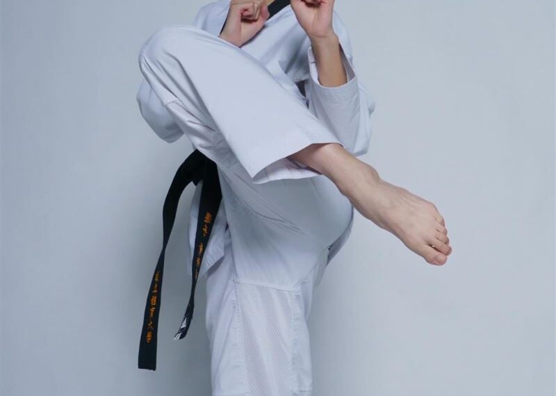 台灣新聞通訊社-一票噁男慘了！「跆拳甜心」踢腿照遭意淫　黃映瑄律師出手：公開致歉