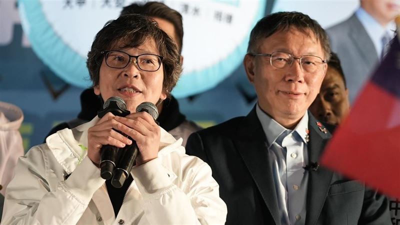 台灣新聞通訊社-柯文哲掃光小菜挨批沒家教!蔡壁如:他認為看到的都能吃
