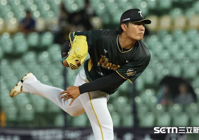 台灣新聞通訊社-中職／慘！王維中回台最慘一役　首局被敲6安狂失5分退場