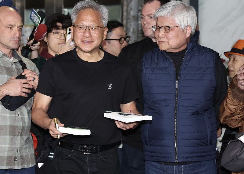 台灣新聞通訊社-魏哲家上榜時代雜誌百大影響力人物!黃仁勳親筆力挺