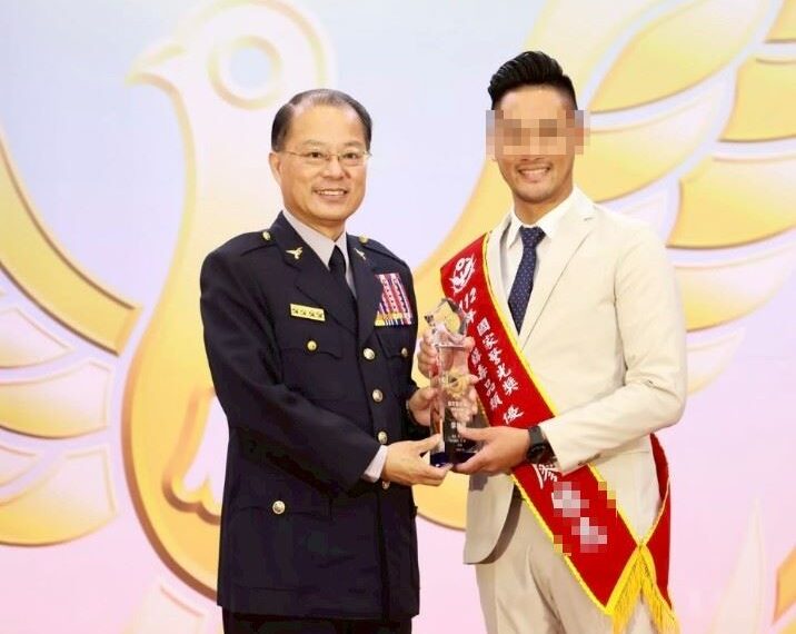 台灣新聞通訊社-「警界余文樂」翻車！拿6000和解金太高調…抓包私查小草個資　拔官送辦