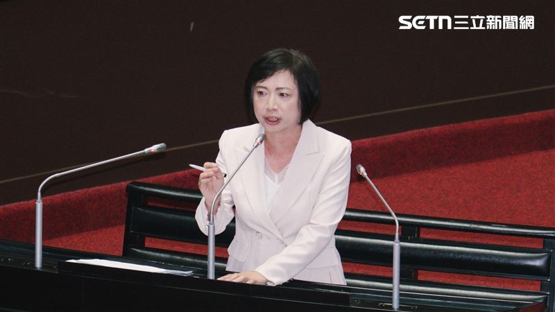 台灣新聞通訊社-台中去年爆豬瘟、今台灣重返非疫國 何欣純揭關鍵:中央一個月內清零