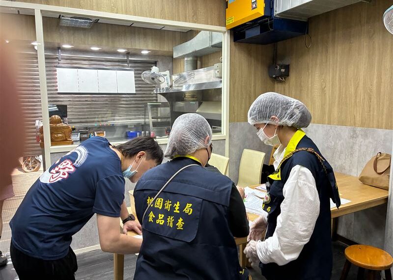 台灣新聞通訊社-疑馬鈴薯沙拉惹事！內壢上野烤肉飯爆食安　累計121人通報、91人就醫