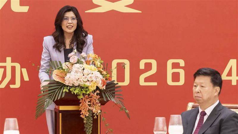 台灣新聞通訊社-鄭麗文訪中！晚宴稱國民黨給台灣人選擇和平機會　議員轟：超級噁心