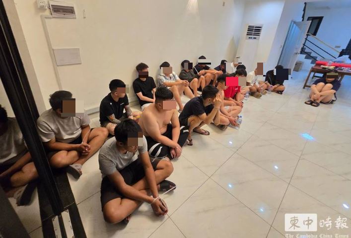 台灣新聞通訊社-柬埔寨掃蕩詐騙！金邊據點被抄　23台籍嫌犯狼狽落網畫面曝