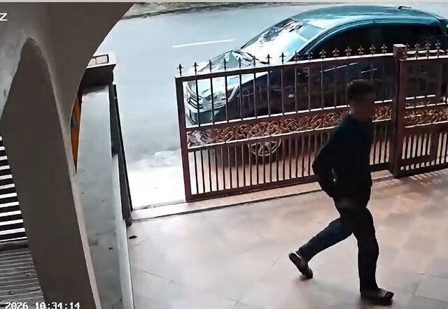 台灣新聞通訊社-恐怖！「拿個東西就走」女子返家沒鎖大門　陌生男尾隨險闖進門