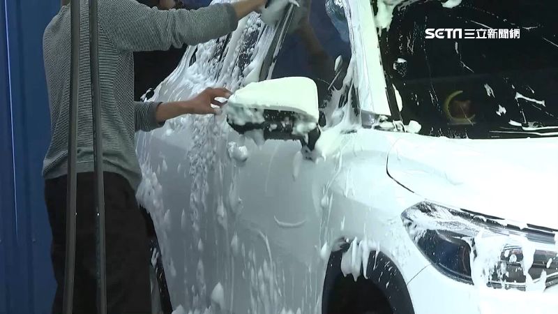 台灣新聞通訊社-除濕機水=細菌湯!達人教「4不、3可」利用法:勿洗車