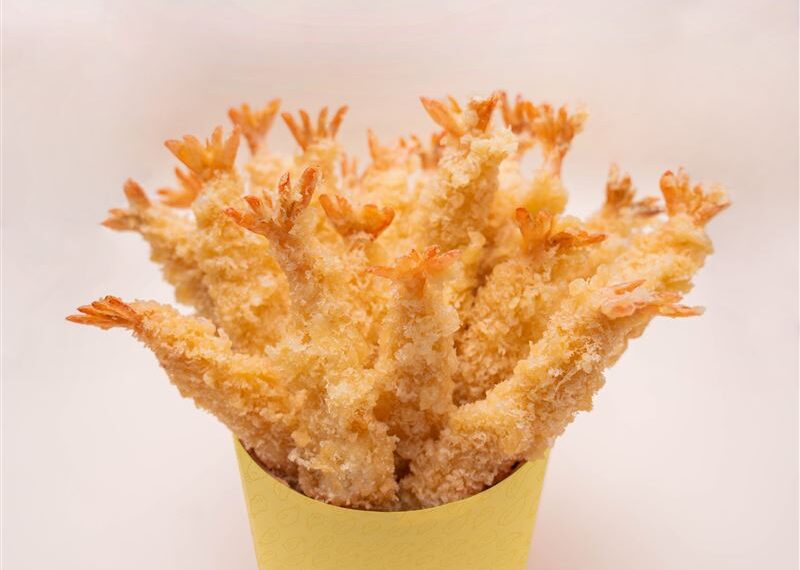 台灣新聞通訊社-定食8慶20週年「20隻炸蝦爽爽吃」! 4月壽星免費吃定食