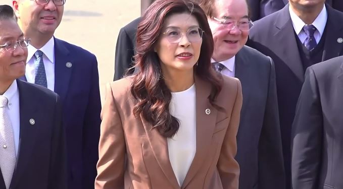 台灣新聞通訊社-鄭麗文訪中隨行成員曝光!林俊憲揪「1共通點」:現代版議和團