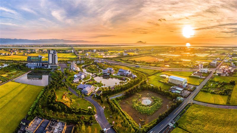 台灣新聞通訊社-宜蘭綠舞「春夏旅展專案」狂殺36折　指定房型「買一送一」