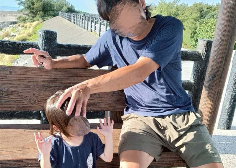 台灣新聞通訊社-獨家／我只要女兒好好活著！癌末父放棄治療只為守護妻女　逼哭全網