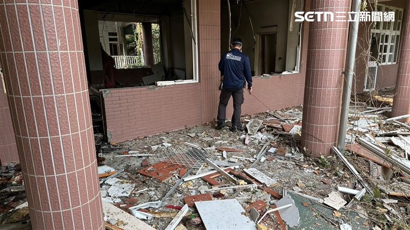 台灣新聞通訊社-把廢棄國小炸到「滿目瘡痍」2名大學生背景曝！讀理工科…都愛戰爭遊戲