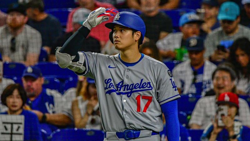 台灣新聞通訊社-MLB/大谷翔平遭球重擊左手肘罕見怒吼 藍鳥菜鳥捕手嚇壞急道歉