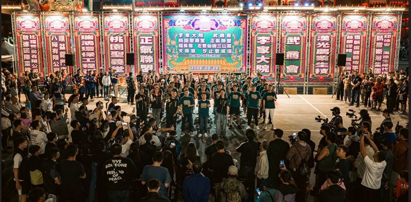 台灣新聞通訊社-七堵天后聖母宮南下謁祖盛典 鹿耳門百萬煙火點亮夜空　萬眾同賀祈安