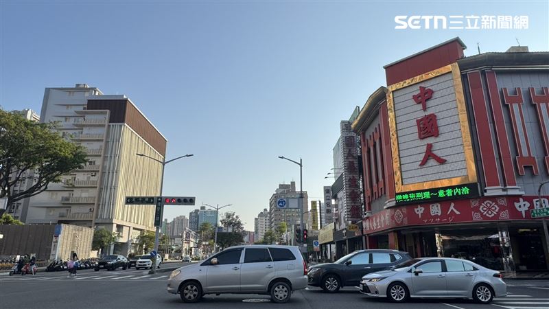 台灣新聞通訊社-在地20年養生館老店⋯高雄「十大疑問之一」地主5.7億求售！老司機哭了