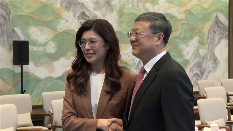 台灣新聞通訊社-當鄭麗文面！上海市委書記喊我們都是中國人：推動統一是兩岸關係大方向