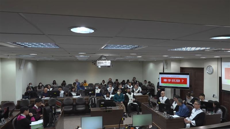 台灣新聞通訊社-民眾黨批法院「選擇性公布」柯文哲開庭影像　北院1理由打臉