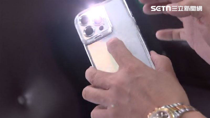 台灣新聞通訊社-半夜被嗡嗡聲吵醒！她靠「手機滅蚊」不到5分鐘解決